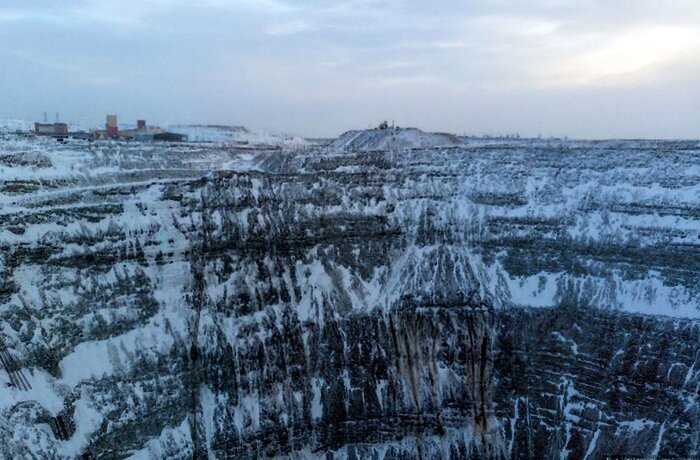 Город на обрыве: как живут люди на краю русской Марианской впадины