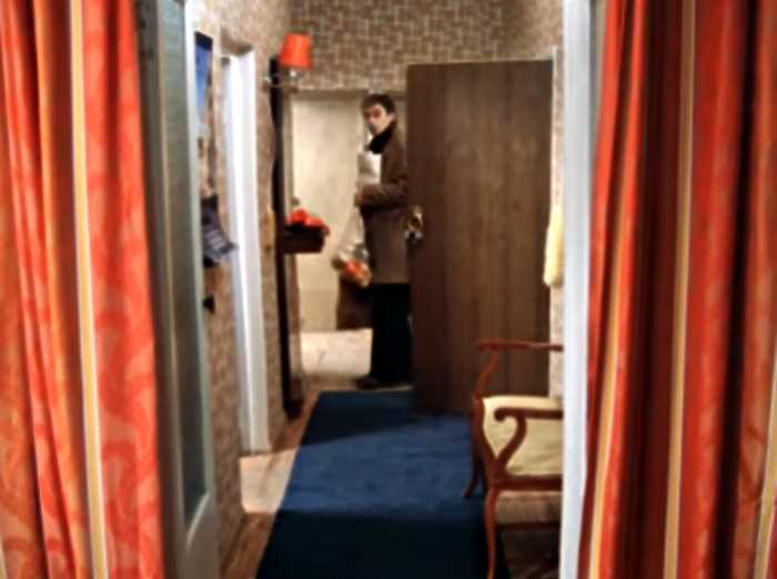 Как выглядела квартира зажиточного человека в СССР. На примере Кати Тихомировой из «Москва слезам не верит»