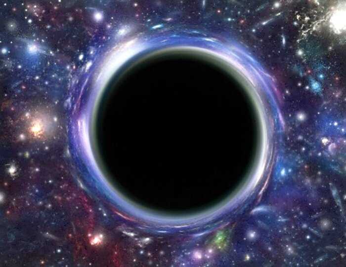 Ученые засекли несущуюся в космосе черную дыру