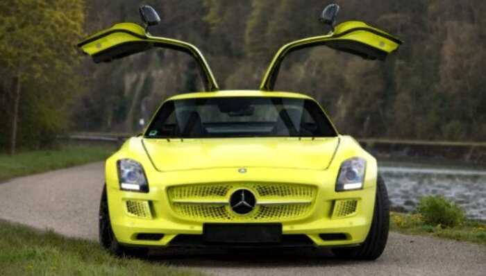 Редчайший электросуперкар Mercedes-Benz SLS хотят продать за миллион евро