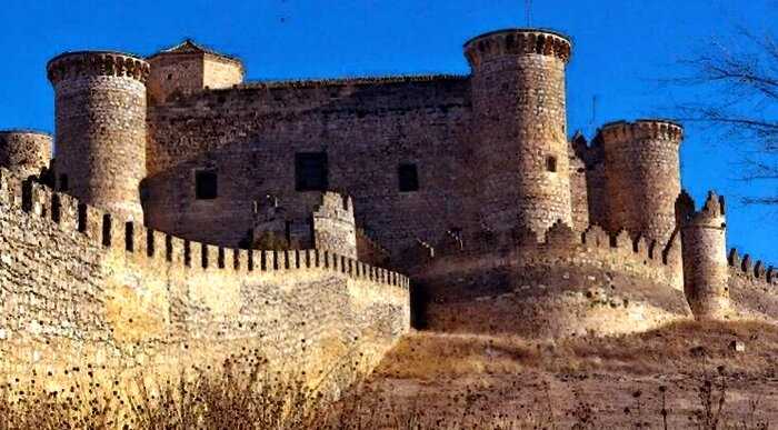 Замки Испании: 15 самых интересных древних сооружений