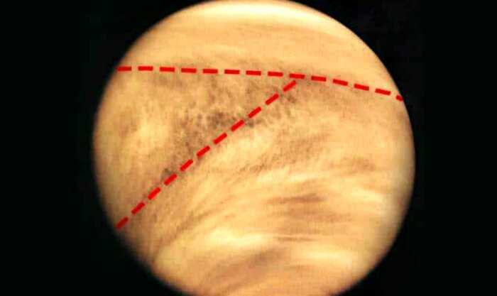5 необычных явлений, замеченных в атмосфере Венеры. Облака на планете складываются в букву