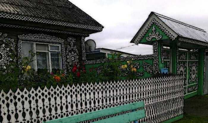 Перед каждым домом в русской деревне есть палисадник. Маленькие сады работали как кондиционер