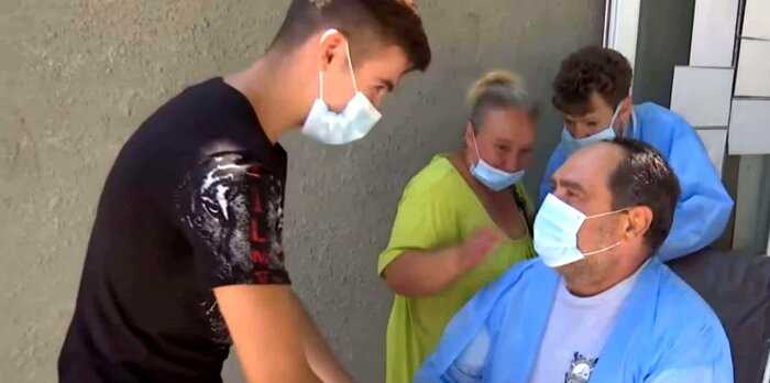 В Одессе 15-летний школьник спас мужчину, который в воде потерял сознание