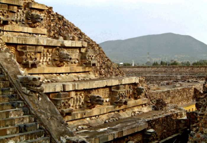 В Мексике под древней пирамидой обнаружили целое озеро ртути