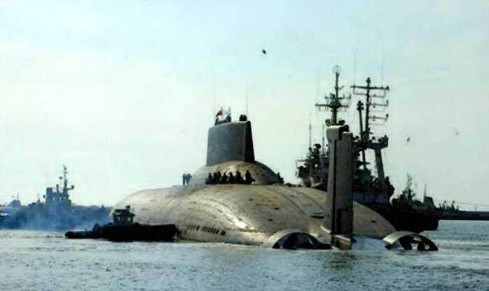 В 15 раз больше обычной субмарины. Как устроена «Акула», самая большая подводная лодка в мире
