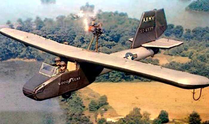 В 1956 году американцы создали надувной самолет для шпионов. Он помещался в багажник машины