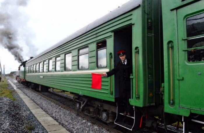 Почему раньше поезда были зеленого цвета