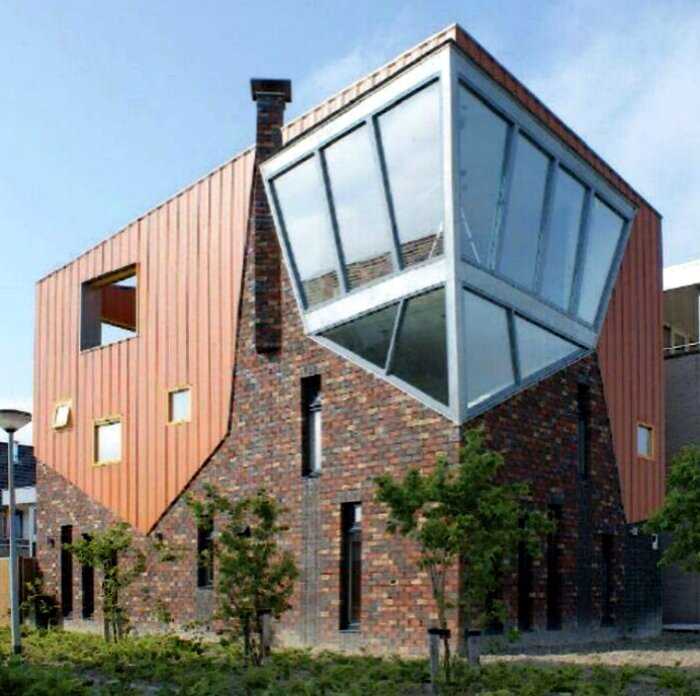 16 крайне нелепых домов из Нидерландов, создатели которых будто никогда не видели нормальных зданий