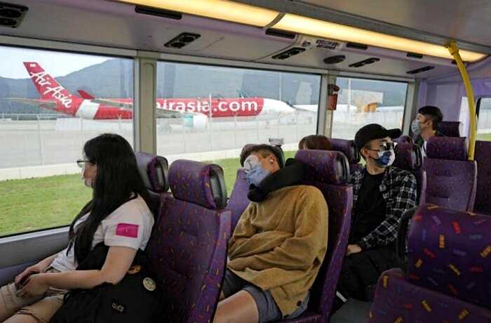 В Японии раскупили все билеты на 5 часовой автобусный рейс, но там нужно спать, иначе нет смысла ехать