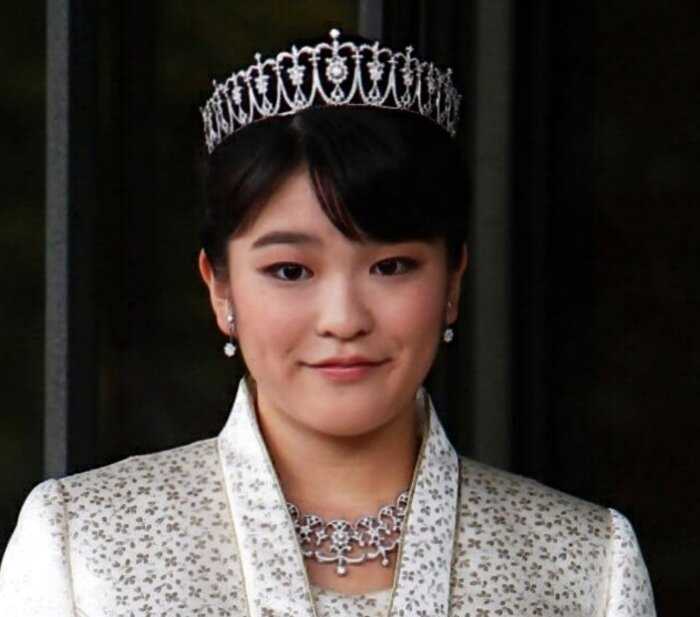 Японская принцесса Мако ушла из семьи ради простолюдина