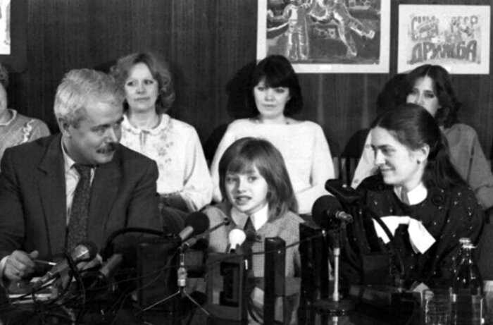 За что советские школьники ненавидели Катю Лычёву — «посла мира» в США