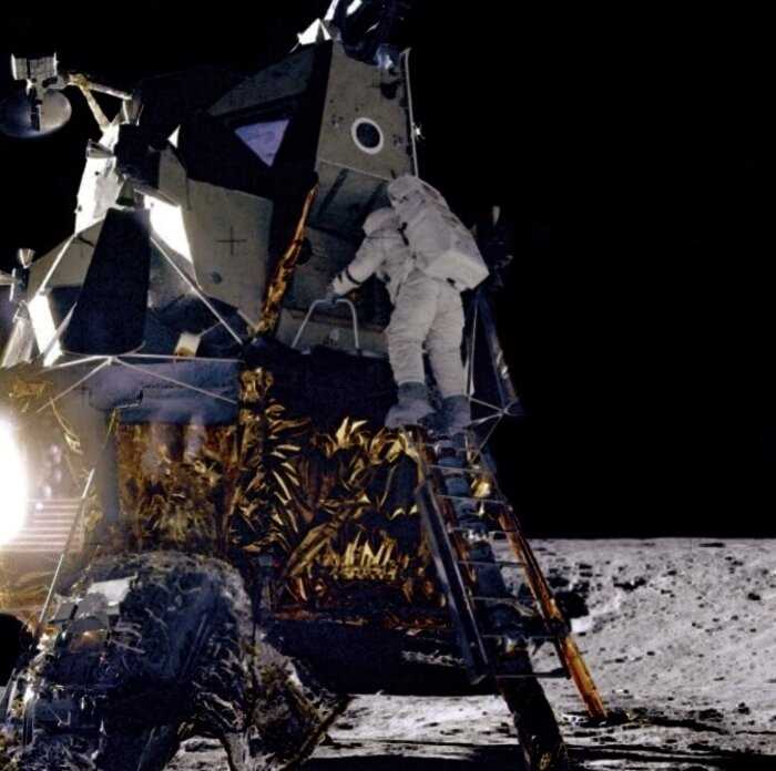 Сколько раз люди высаживались на Луну?