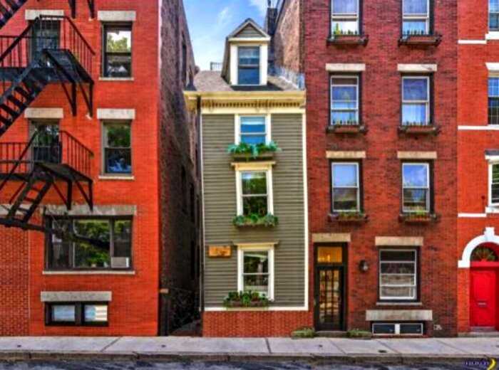 3-метровый дом продали в Бостоне