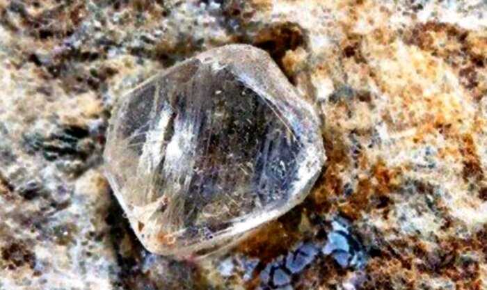 В найденном на огромной глубине алмазе нашли минерал, которого не может быть на Земле