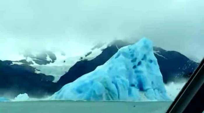 Как переворачиваются огромные айсберги, и как выглядит их подводная часть