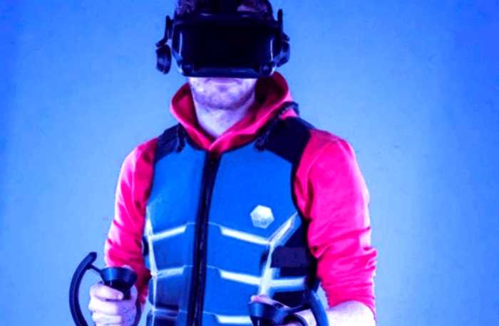 Позволяет почувствовать ветер или дождь: на выставке CES 2022 будет представлен VR жилет
