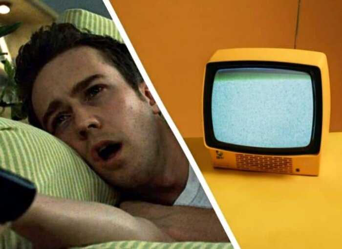 Врач рассказал, почему спать перед включенным телевизором опасно для человека
