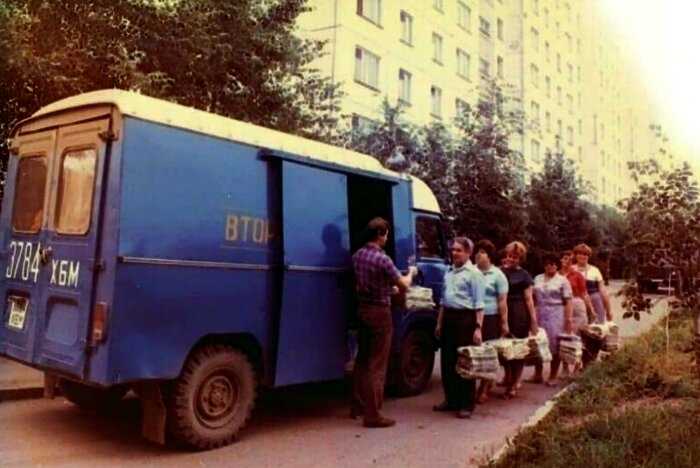 Как делали маникюр в 1933 году и другие уникальные архивные фотографии