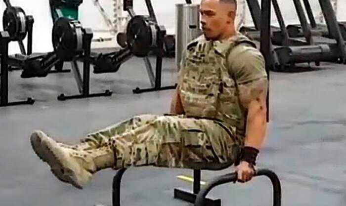 Спецназовец из США показывает новый фитнес-тест на прием в спецвойске: практически невозможно выполнить обычному человеку